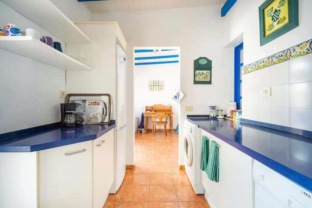 Fabulous Bungalow , Wifi, Swimming Pool And Beach Pasito Blanco Nyaraló