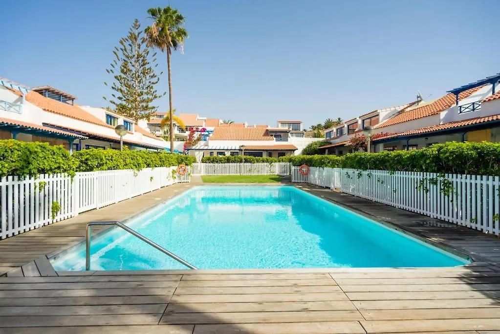 Fabulous Bungalow , Wifi, Swimming Pool And Beach Pasito Blanco